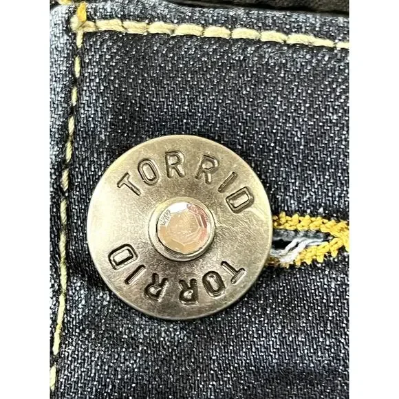 Torrid women's dark wash tapered ankle jeans, size 20 - Picture 6 of 11